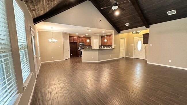 Building Photo - 25221 Armagh Rd