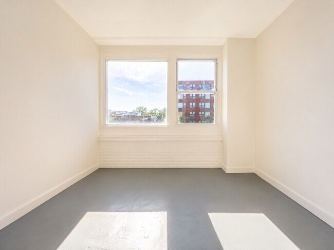 Building Photo - 238 S Huntington Ave