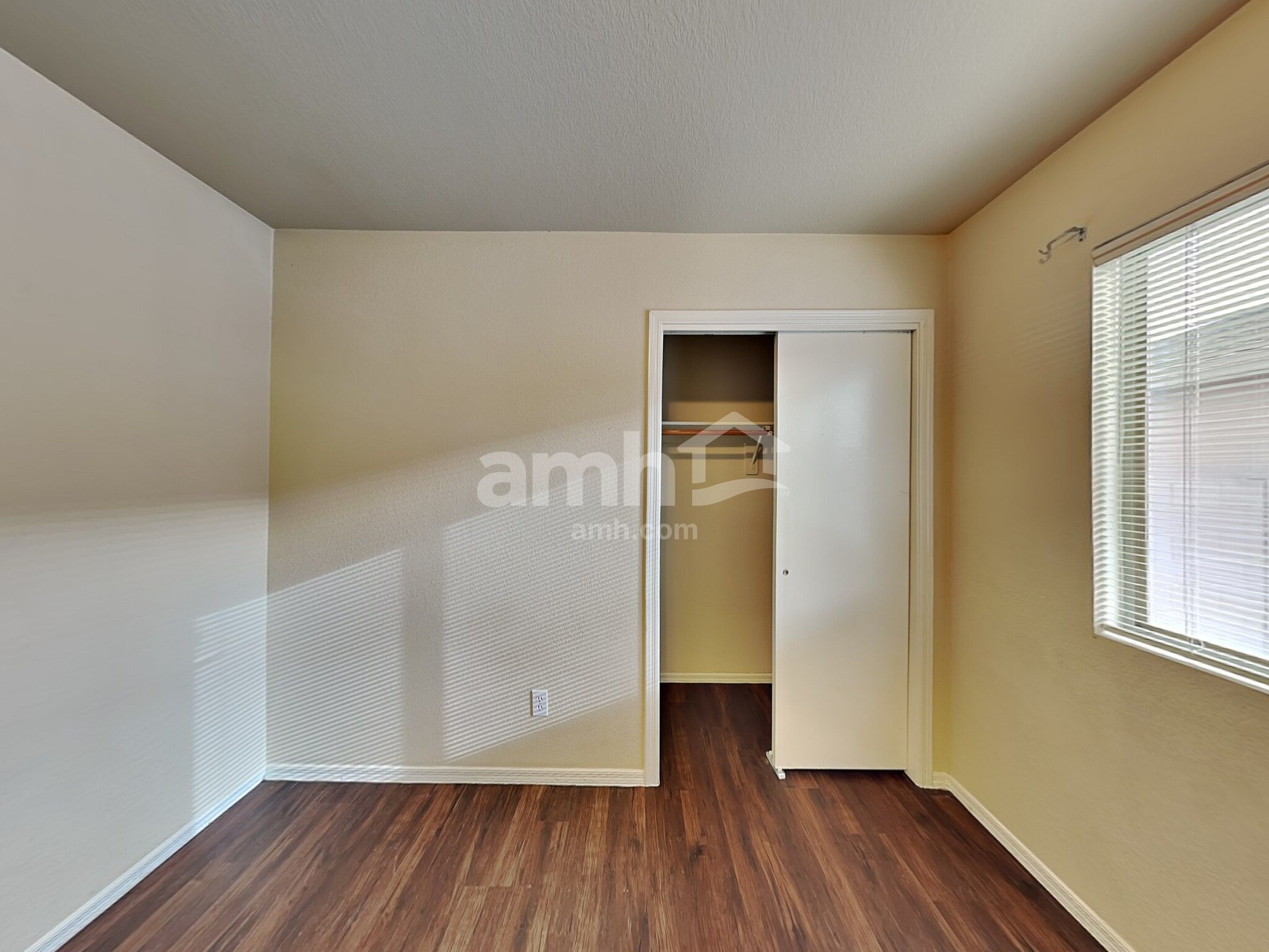 Building Photo - 8271 S Via del Forjador