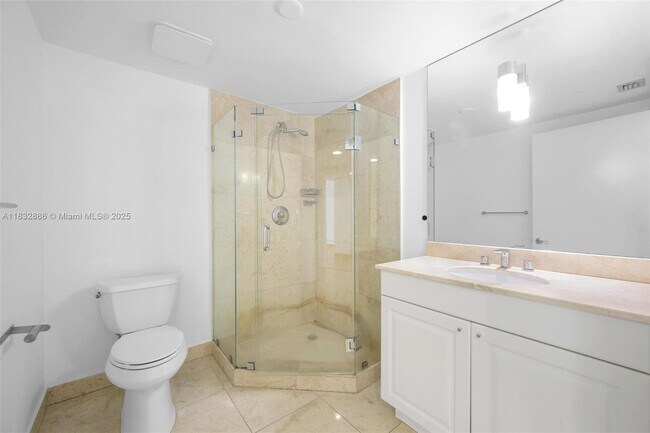 Building Photo - 20201 E Country Club Dr