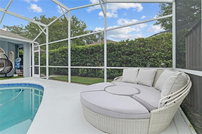 Building Photo - 7770 Glynde Hill Dr