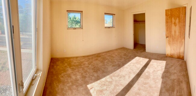 2nd bdrm, walk-in closet - 21 Canyon View