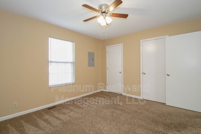 Building Photo - 363 Peabody Dr