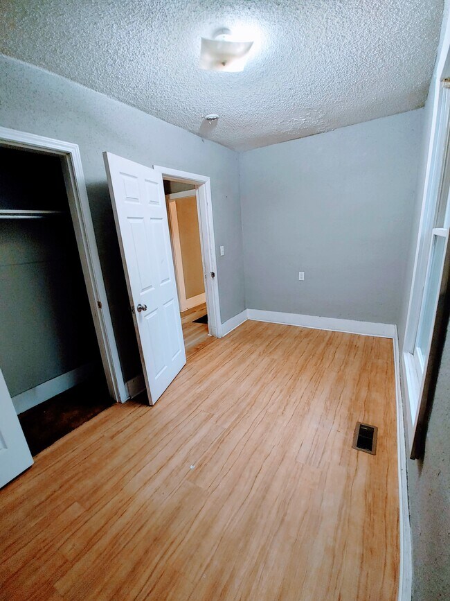 Building Photo - 232 Cansler Ave