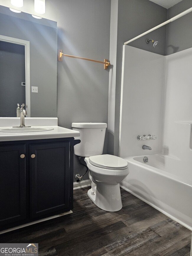 Building Photo - 4115 Cranwood Dr