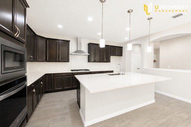 Building Photo - 4509 Expedition Dr