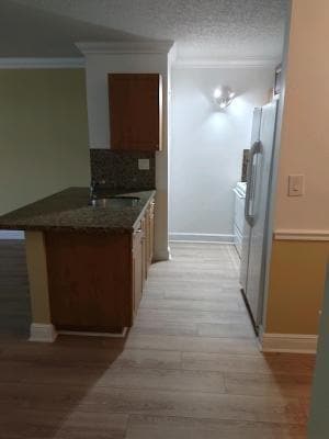 Building Photo - 2501 Riverside Dr