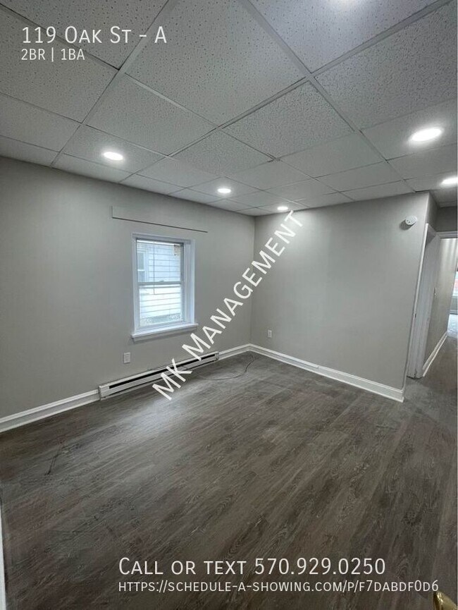 Building Photo - 119 Oak St
