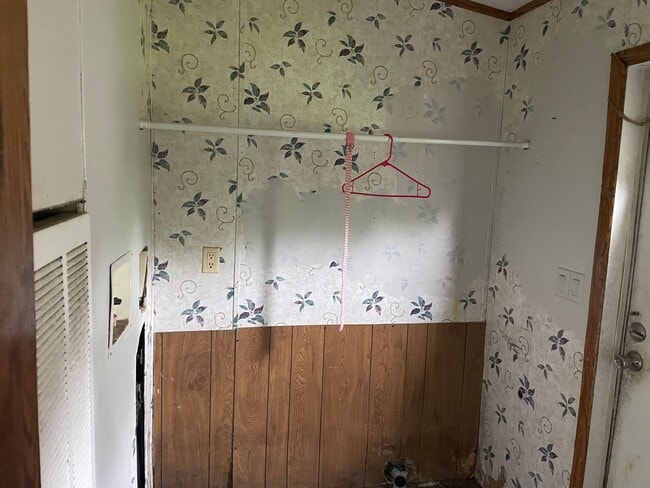 Building Photo - 5 Bedroom, 3 Bath 2,128 sq ft Doublewide T...
