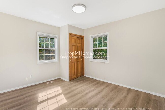 Building Photo - 5322 SW Coronado St