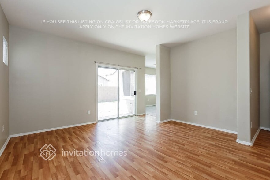 Building Photo - 8743 E Kilarea Ave