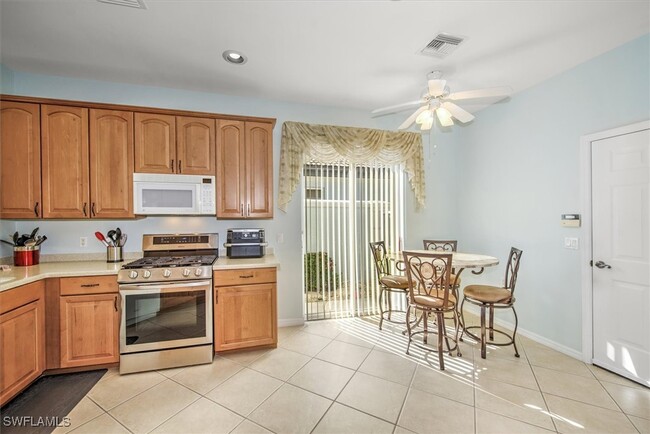 Building Photo - 10577 Avila Cir