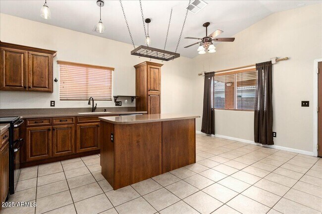 Building Photo - 3261 W Melinda Ln