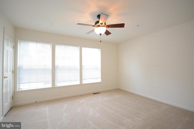 Building Photo - 6506 Wiltshire Dr