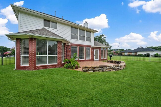 Building Photo - 8714 Malardcrest Dr