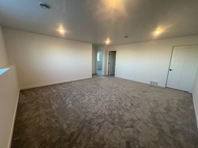 Building Photo - 3602 33rd St S