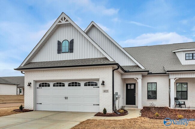 Primary Photo - 415 Raleigh Elm Dr