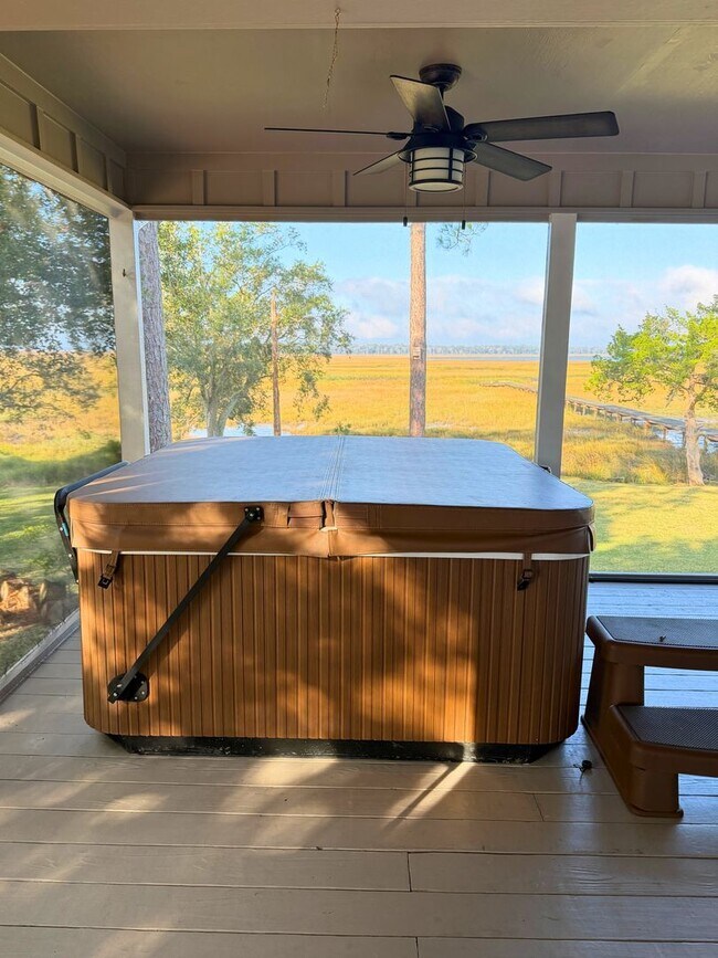 Building Photo - Spacious 4 Bedroom, 2.5 Bath Home with Stunning Marsh Views