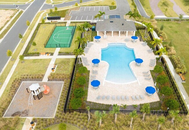 Building Photo - Coming Soon! Gorgeous Townhome For Rent in Horizon West Winter Garden  just west of Disney off th...