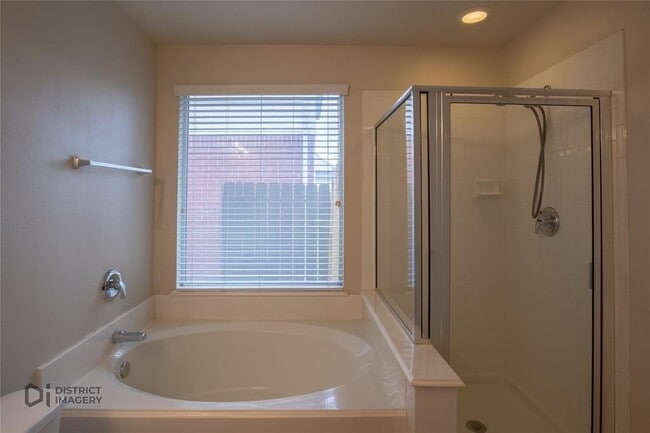 Building Photo - 20311 Cypresswood Glen