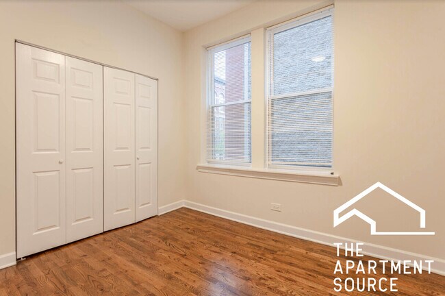 Building Photo - 1420 N Talman Ave