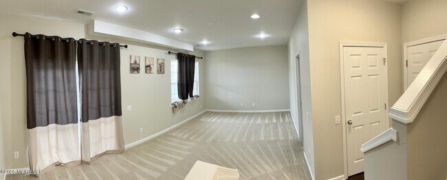 Building Photo - 155 Waypoint Dr