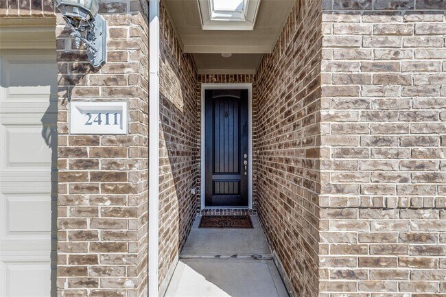 Building Photo - 2411 Ocean Key Dr