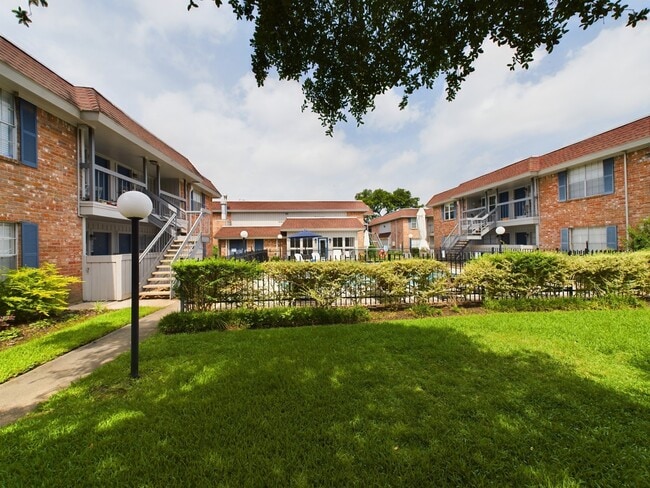 Building Photo - 2350 Bering Dr