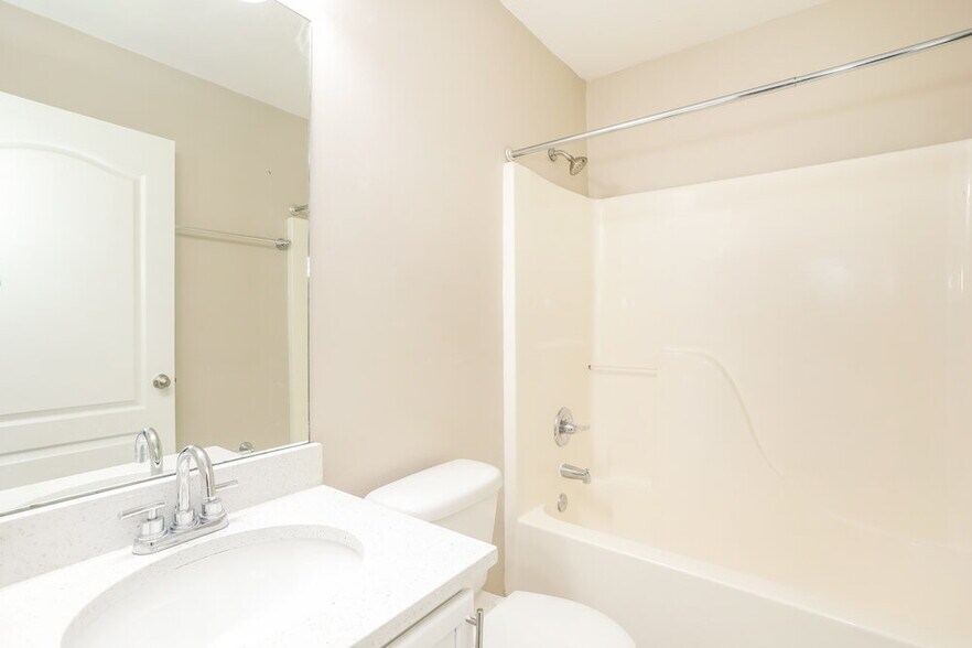 Building Photo - 282 Turtle Dove Dr