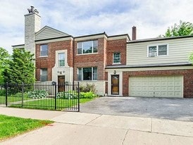 Front - 435 N Oak Park Ave