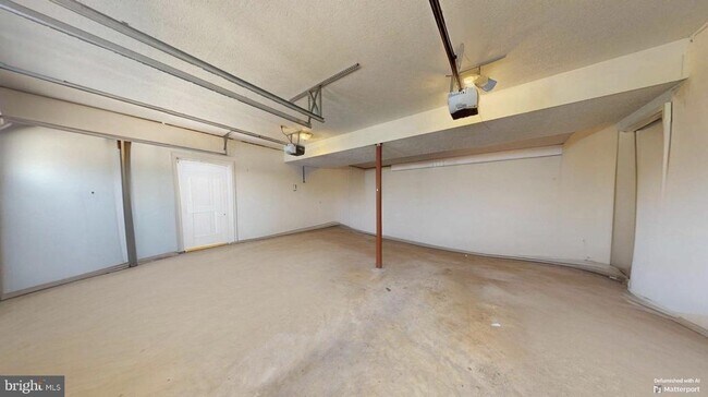 Building Photo - 609 Quartzite Cir