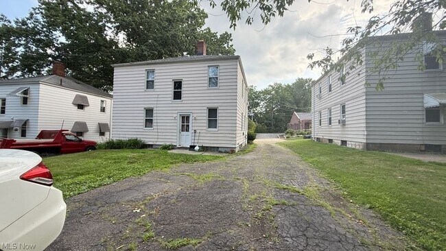 Building Photo - 2042 13th St