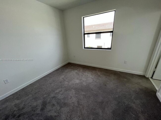 Building Photo - 24628 SW 118 Ct
