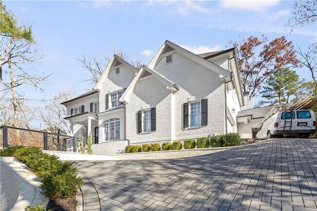 Building Photo - 2991 Sequoyah Dr NW