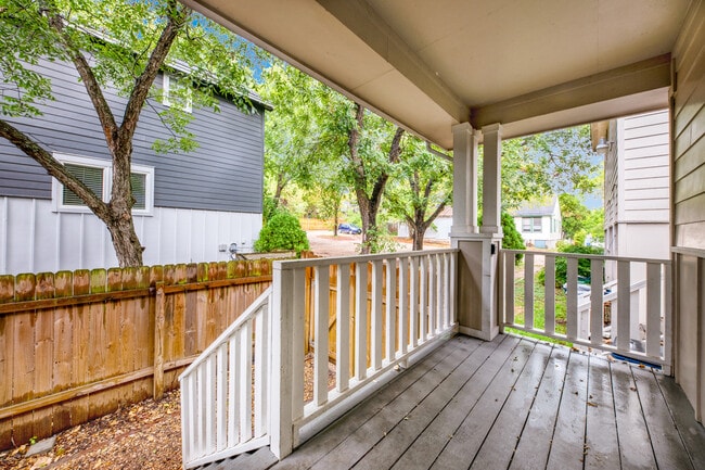 Building Photo - 2809 E 22nd St