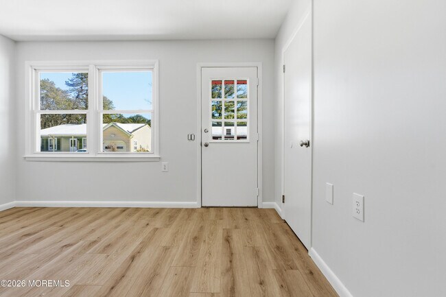 Building Photo - 91 Westport Dr