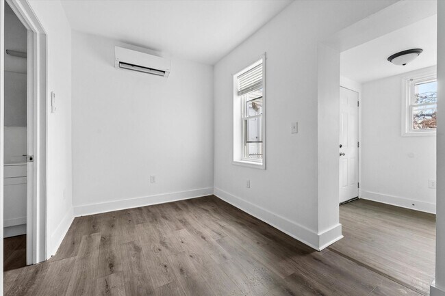 Building Photo - 2BR/2BA | Move-In Ready | Fast Approval