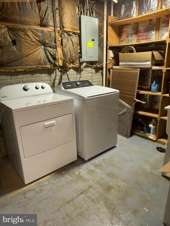 Building Photo - 7532 Buena Vista Terrace