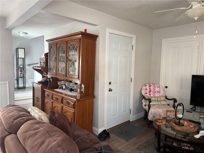 Building Photo - 251 High St