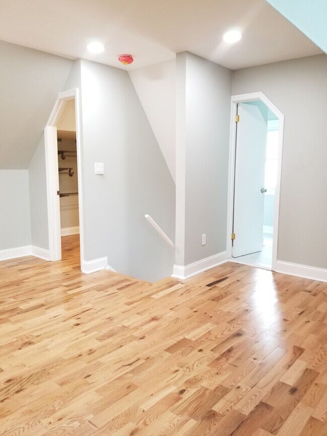 Building Photo - Ches-Bay LLC