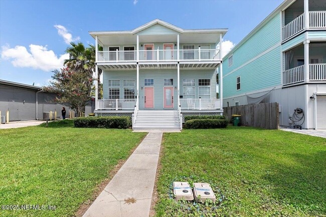 Primary Photo - 217 7th Ave S