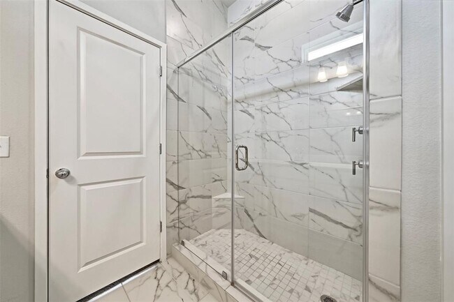 Building Photo - 17303 Emperador Dr