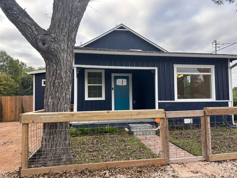 Primary Photo - 502 Potomac St