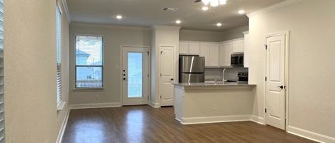 Building Photo - 2222 Sandlewood Cv