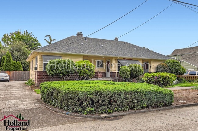 Primary Photo - 5th 224-232 -Reside with me LLC