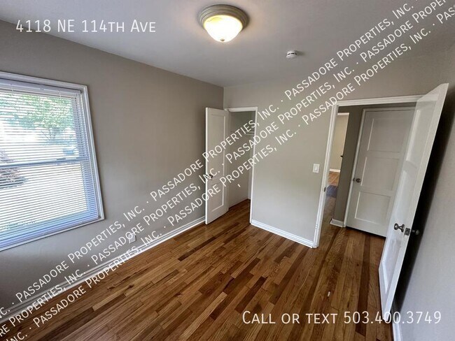 Building Photo - 4118 NE 114th Ave
