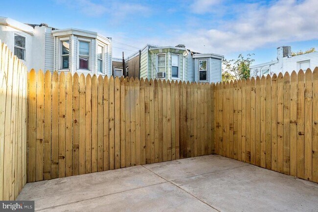 Building Photo - 3033 Coral St