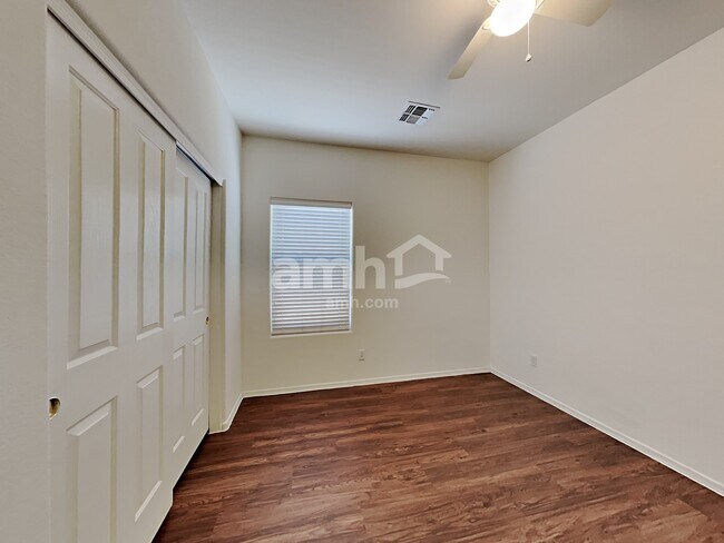 Building Photo - 15954 W Port Royale Ln