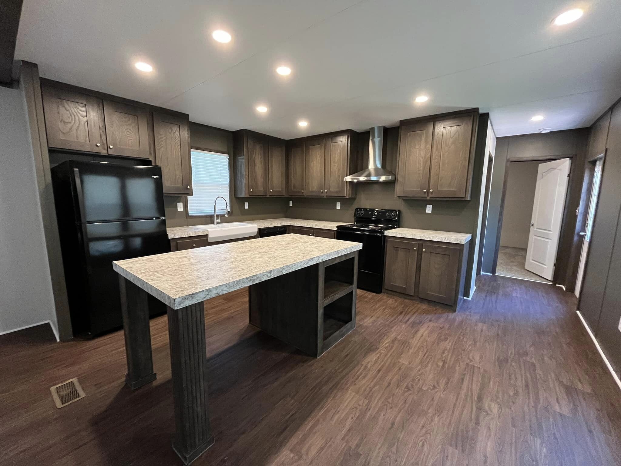 Building Photo - 119 Betty St