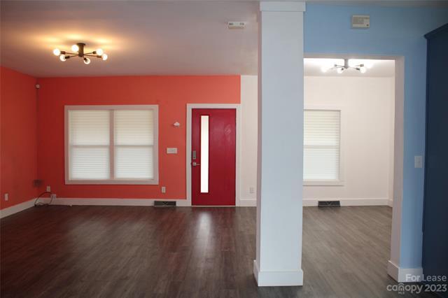 Building Photo - 13030 Homewood Dr